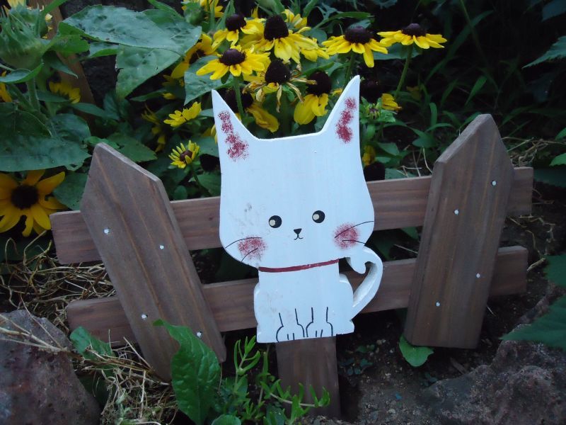 画像1: 白ネコちゃんのガーデニング柵